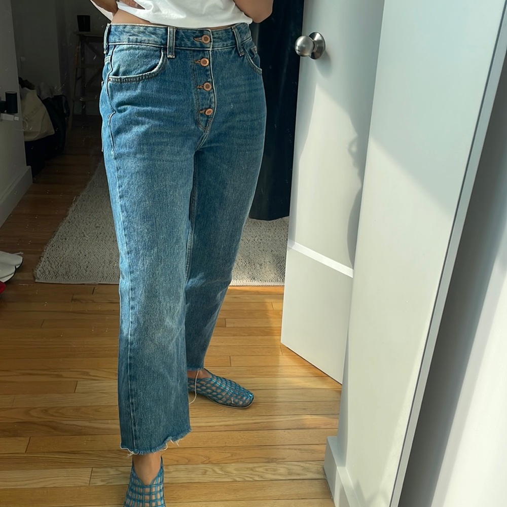 Relaxed Fit Cropped Jeans